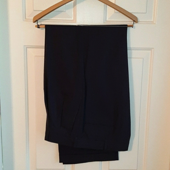 Mens business suit - Picture 2 of 4